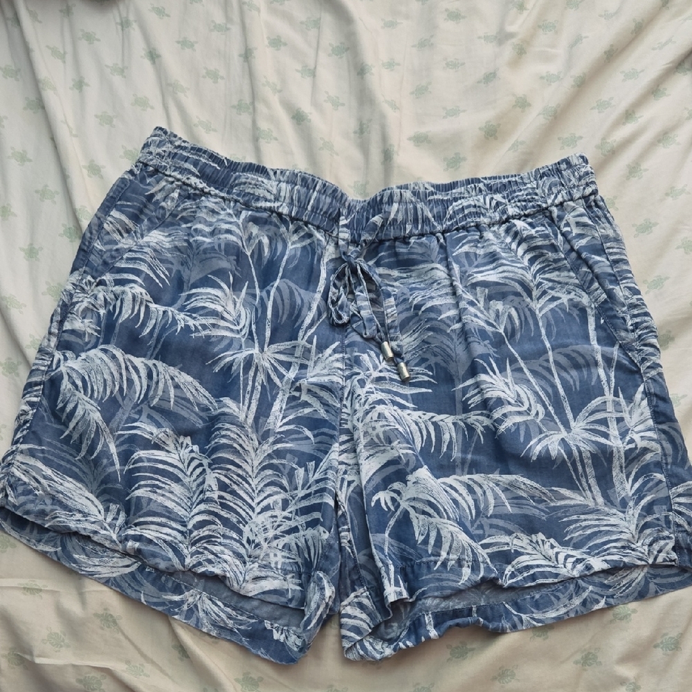 Tommy Bahama Blue and White Leaf Print Shorts